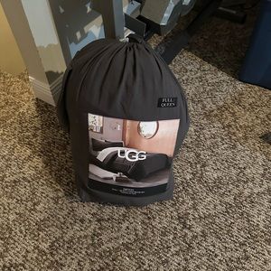 UGG twin comforter in charcoal